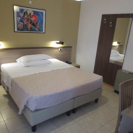 Hotel Armando' S Sulmona Exteriör bild